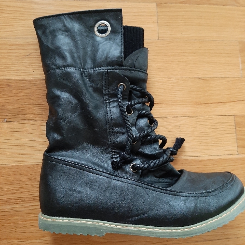 Black Boots